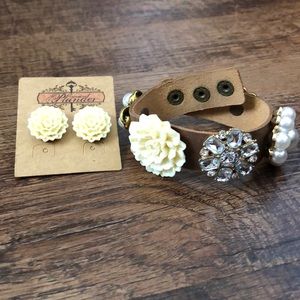 Earring and bracelet Set!